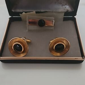 Vintage Men's 1960s Gold Plated Cufflinks & Tie Pin Black